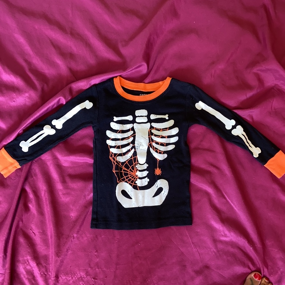 3Long sleeve Halloween shirts $9 - Picture 4 of 10